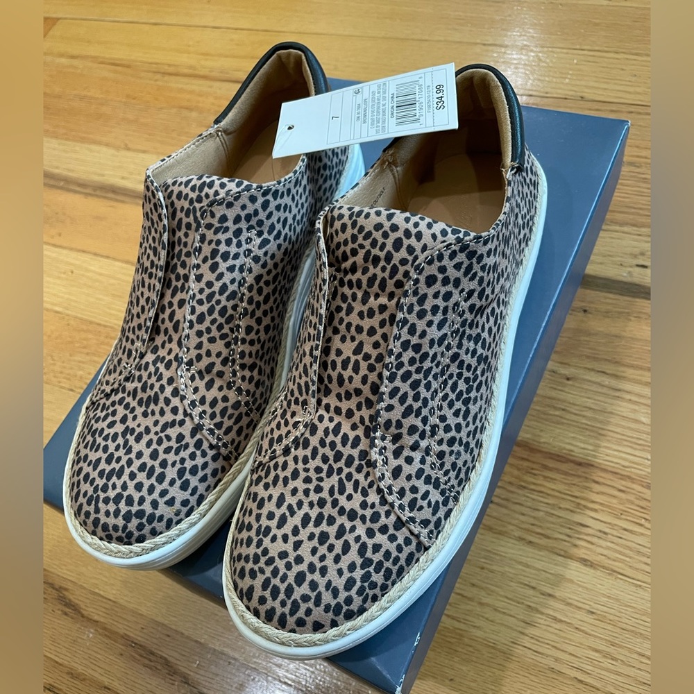Slide on sneakers size 7